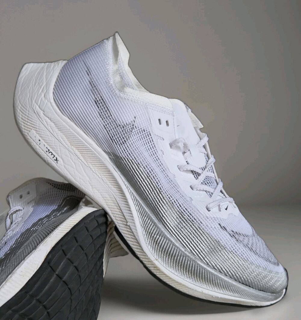 Nike Zoom X Vaporfly Next% 2 Men’s 8.5 white metallic silver